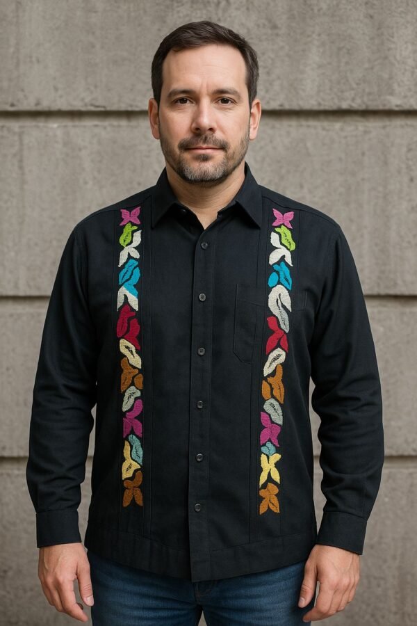 3 Guayabera Caballero Manta con Bordado a mano de la región Jalapa de Díaz Oaxaca