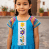 Vestido típico con bordado artesanal para niña